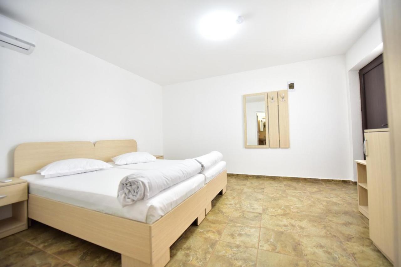Casa Ryn Hotel Вама Веке Екстериор снимка