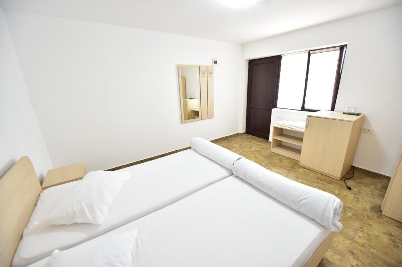 Casa Ryn Hotel Вама Веке Екстериор снимка
